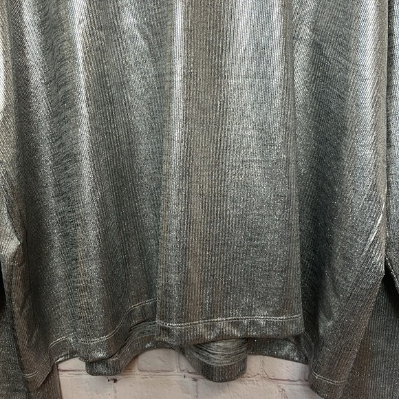 Savage X Fenty Chain Reaction Hooded Long Sleeve Tee - Picture 6 of 14